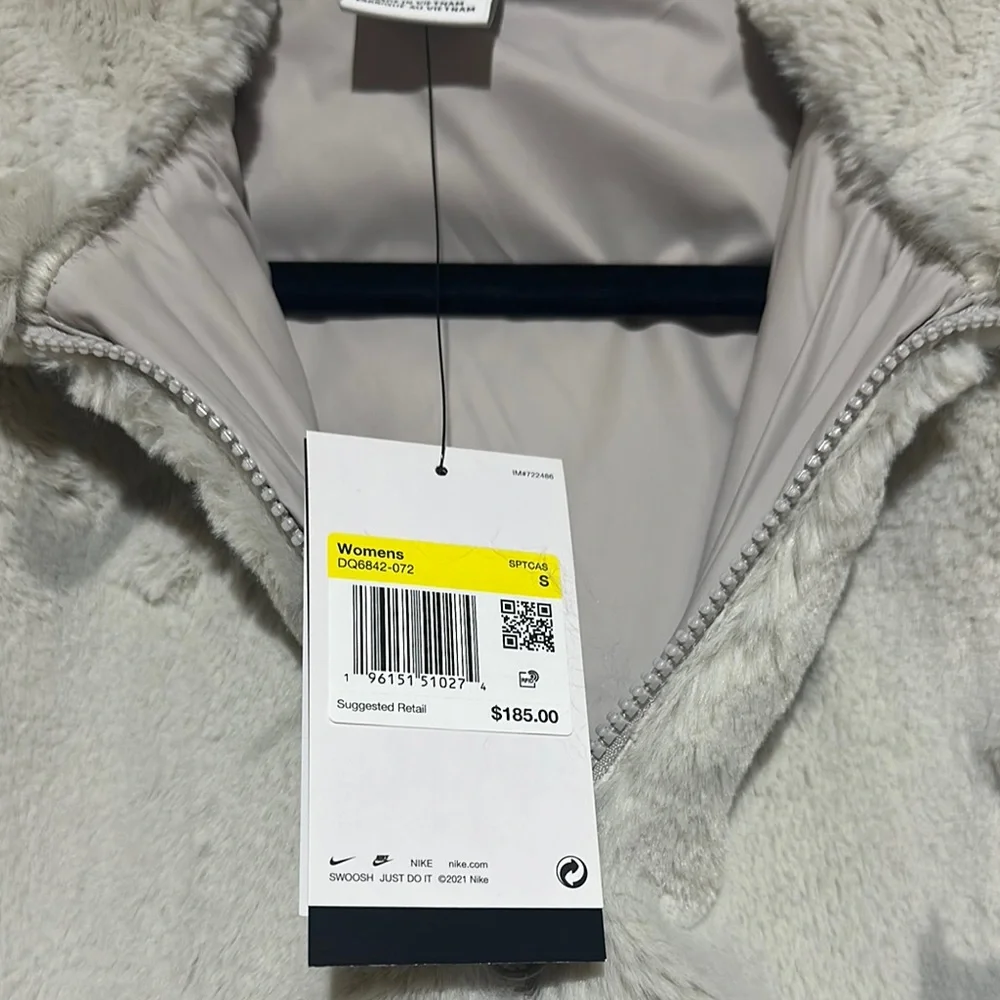 Nike Women's Gray Fleece Jacket - Picture 2 of 3